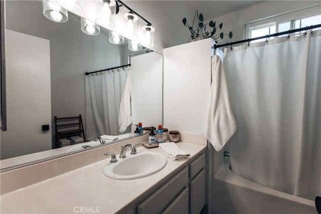 1641 Dimas Ct, Azusa, CA 91702