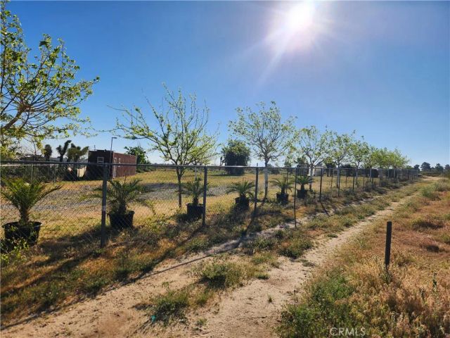 11391 Johnson, Phelan, CA 92371