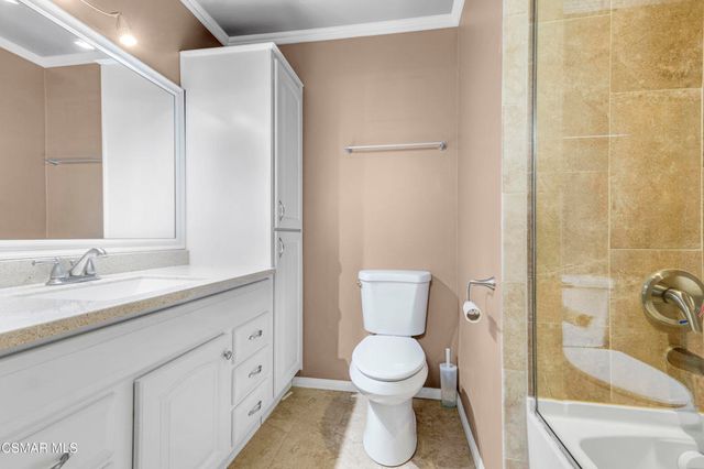 4720 Park Granada 212, Calabasas, CA 91302