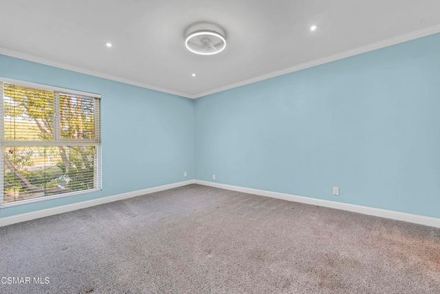 4720 Park Granada 212, Calabasas, CA 91302