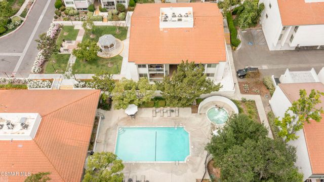 4720 Park Granada 212, Calabasas, CA 91302