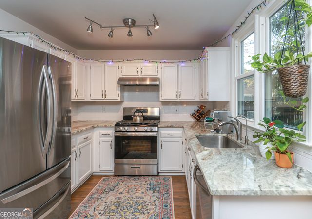 9900 Barston Court, Alpharetta, GA 30022