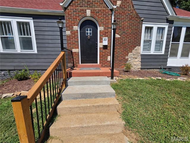 33 Glenview Drive, Belleville, IL 62223