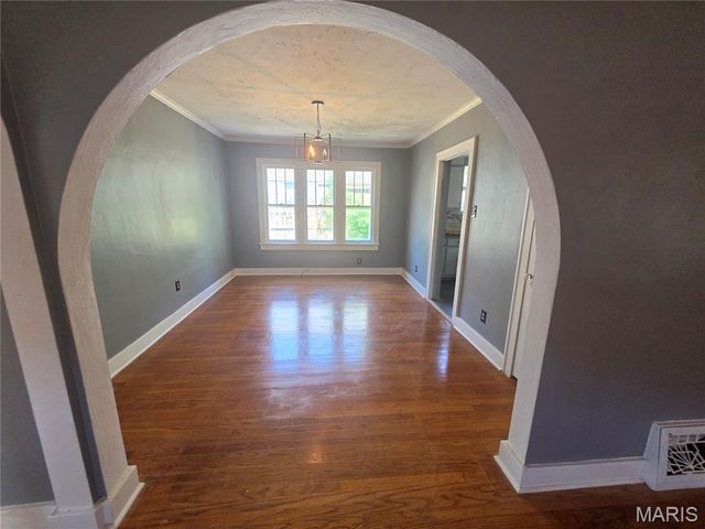 33 Glenview Drive, Belleville, IL 62223