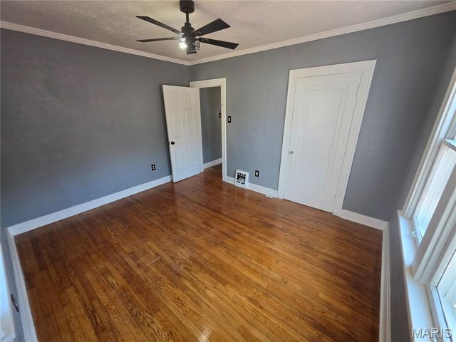 33 Glenview Drive, Belleville, IL 62223