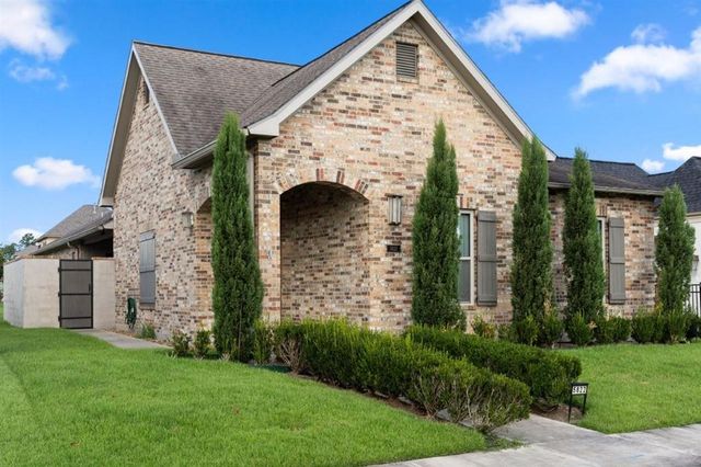 5822 Shining Way Street, Lake Charles, LA 70605