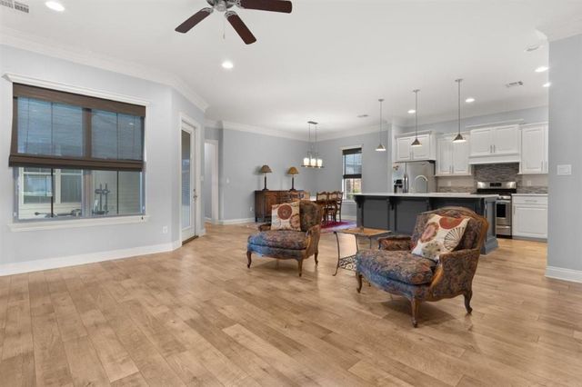 5822 Shining Way Street, Lake Charles, LA 70605