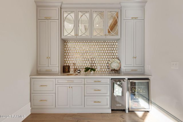 101 Kingfisher Drive, Lafayette, LA 70508