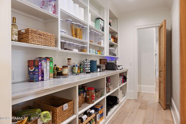 101 Kingfisher Drive, Lafayette, LA 70508