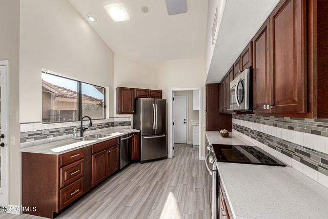 19639 N BELLWOOD Drive, Sun City West, AZ 85375