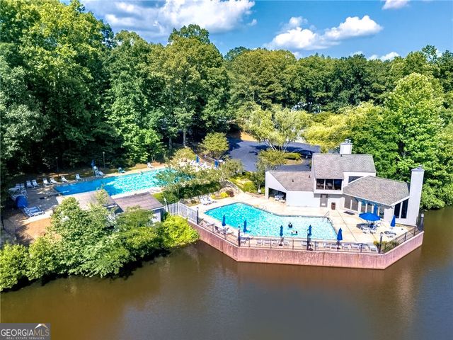 3865 Mabry Road NE, Roswell, GA 30075