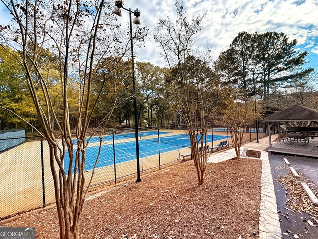 3865 Mabry Road NE, Roswell, GA 30075