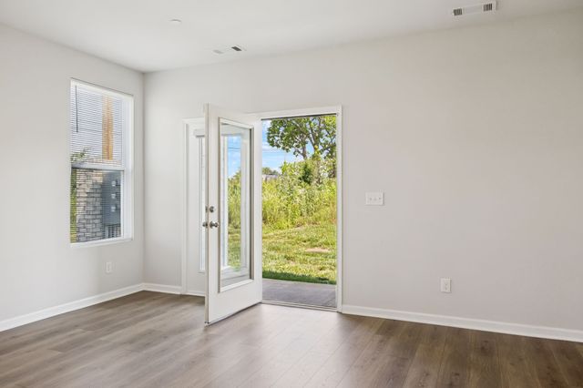 130 Grayson Cir, Chapel Hill, TN 37034