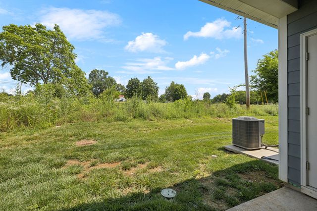 130 Grayson Cir, Chapel Hill, TN 37034