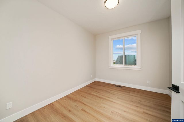 755 Emily Grace Ln SE, Salem, OR 97306