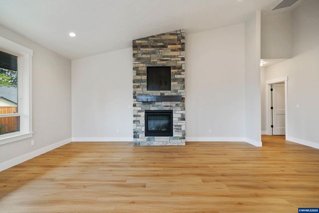 755 Emily Grace Ln SE, Salem, OR 97306