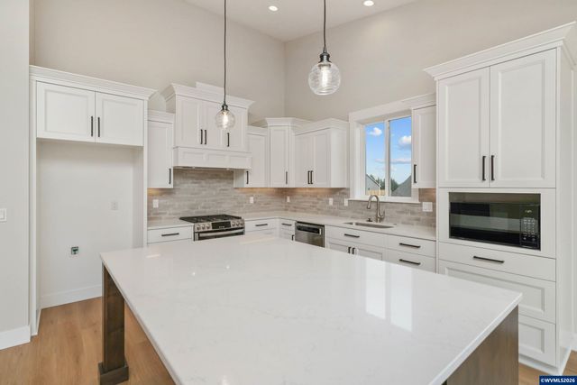 755 Emily Grace Ln SE, Salem, OR 97306