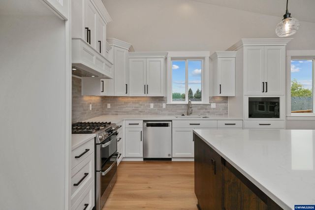 755 Emily Grace Ln SE, Salem, OR 97306