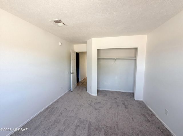 1657 W Wood Crest Court, Tucson, AZ 85746