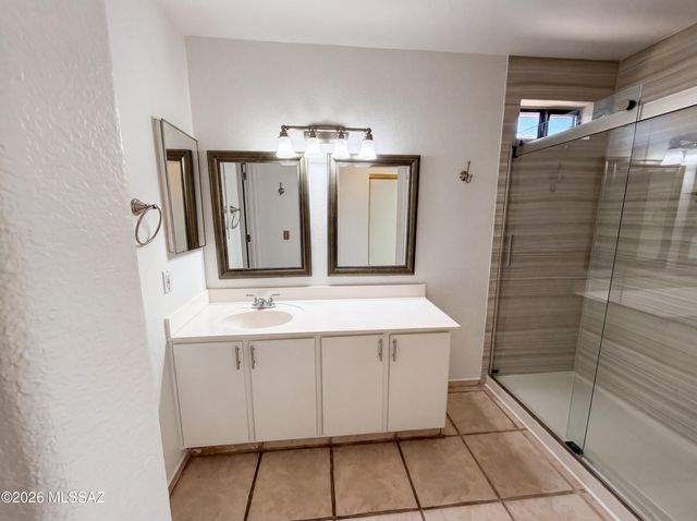 1657 W Wood Crest Court, Tucson, AZ 85746