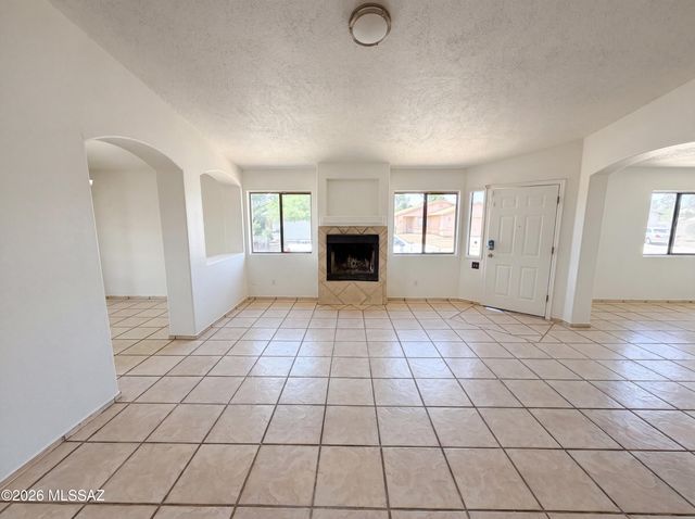 1657 W Wood Crest Court, Tucson, AZ 85746