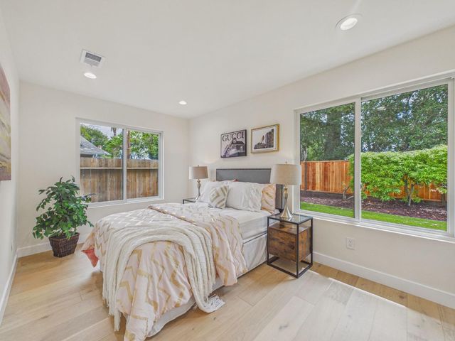 986 Starflower Court, Sunnyvale, CA 94086