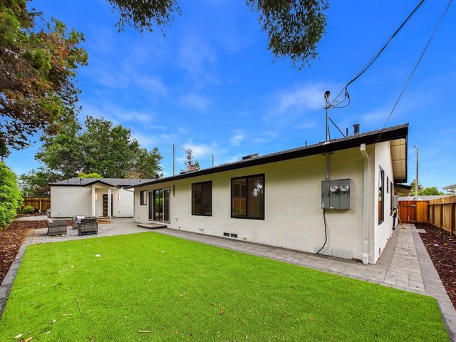 986 Starflower Court, Sunnyvale, CA 94086