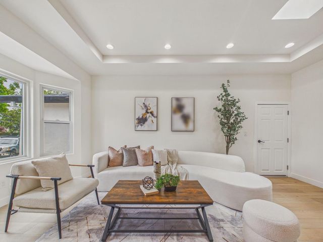 986 Starflower Court, Sunnyvale, CA 94086