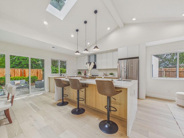 986 Starflower Court, Sunnyvale, CA 94086