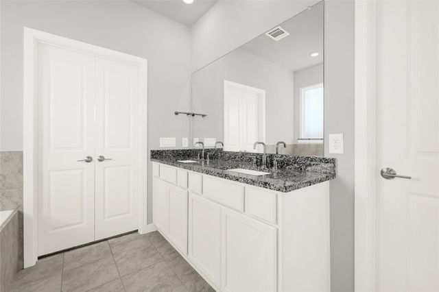 9111 Hunter Hill Drive, Cypress, TX 77433