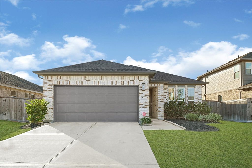 9111 Hunter Hill Drive, Cypress, TX 77433
