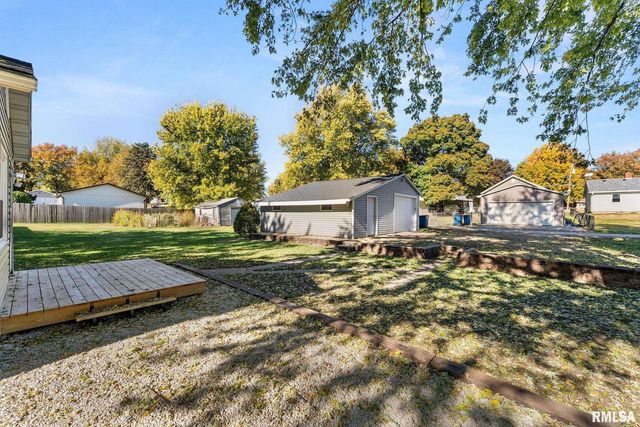 1215 Wisconsin Street, Le Claire, IA 52753