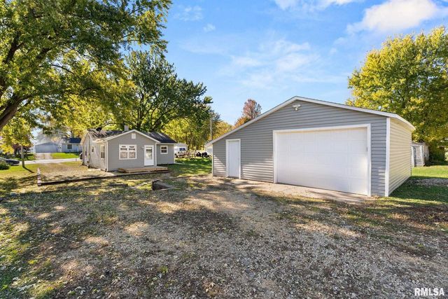 1215 Wisconsin Street, Le Claire, IA 52753