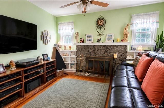 199 Claxton Avenue, Bellmore, NY 11710