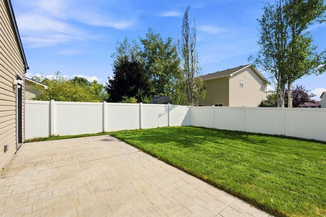 3821 W Dawn Ave, Spokane, WA 99208