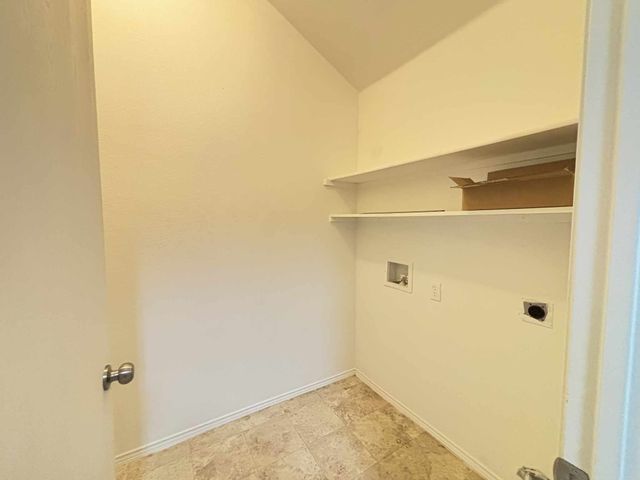 830 W Colony Drive, Arlington, TX 76001