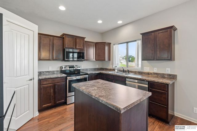 8215 N 147th Avenue, Bennington, NE 68007