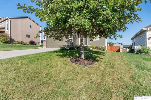 8215 N 147th Avenue, Bennington, NE 68007