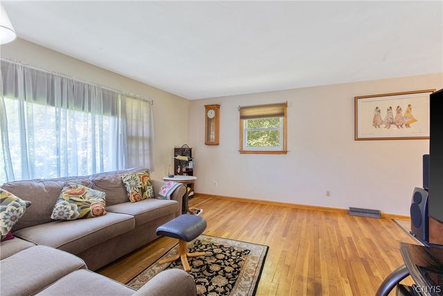 3659 Warners Road, Camillus, NY 13209