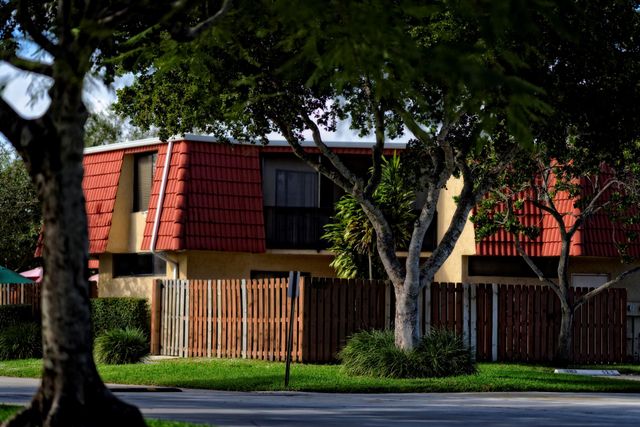 8353 Trent Court C, Boca Raton, FL 33433