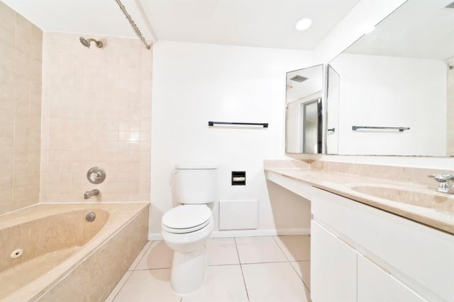 8353 Trent Court C, Boca Raton, FL 33433