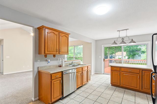 606 ADENS WOODS CT, Columbia, MO 65201