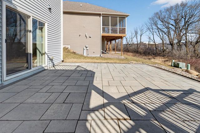 451 Sugar Maple Lane, Verona, WI 53593