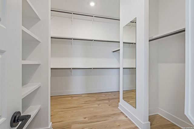 289 Lawrence Drive, Castroville, TX 78009