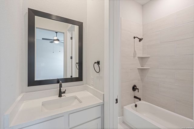 289 Lawrence Drive, Castroville, TX 78009