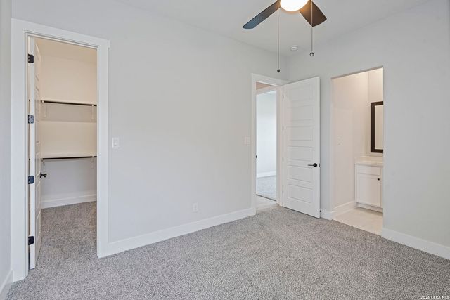 289 Lawrence Drive, Castroville, TX 78009