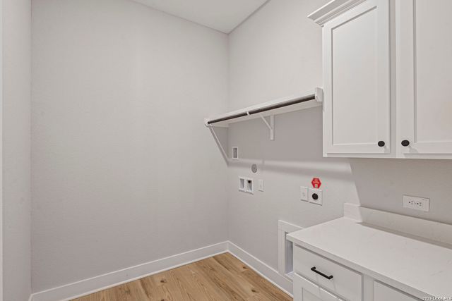 289 Lawrence Drive, Castroville, TX 78009