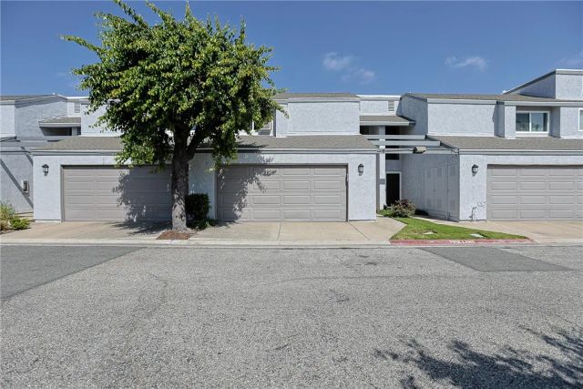 4828 W 5th E, Santa Ana, CA 92703