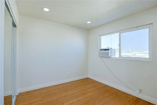 4828 W 5th E, Santa Ana, CA 92703