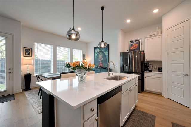 1615 Regents Gate Road, Houston, TX 77055